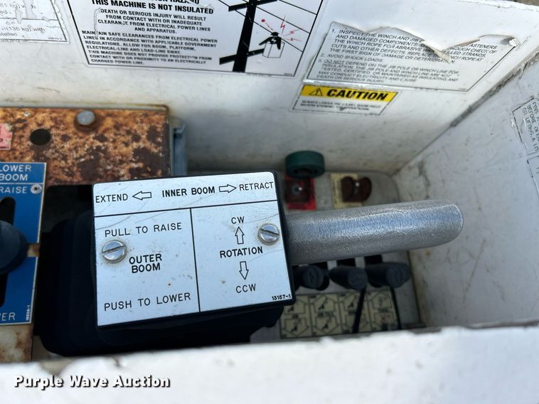 image for item EK8015 2009 Ford F550 Super Duty XL bucket truck