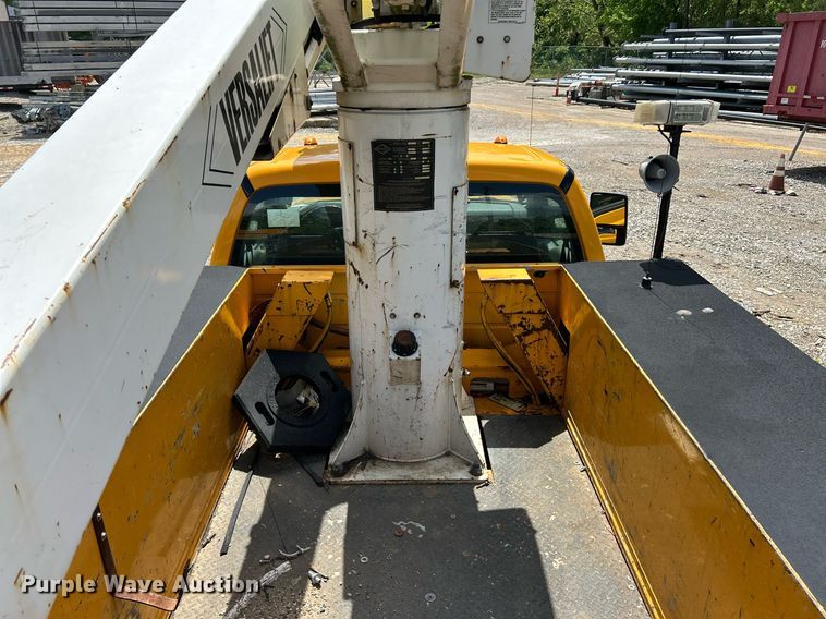 image for item EK8015 2009 Ford F550 Super Duty XL bucket truck