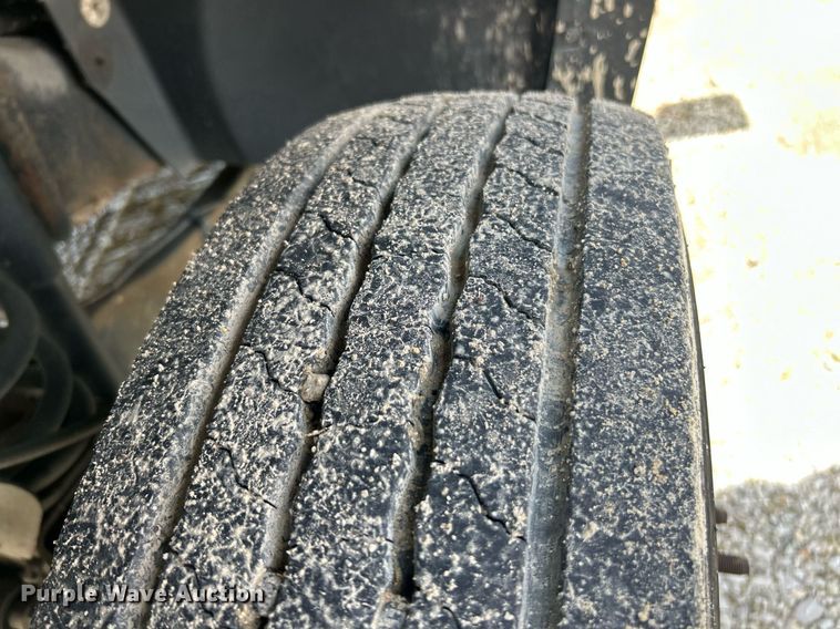 image for item EK8015 2009 Ford F550 Super Duty XL bucket truck