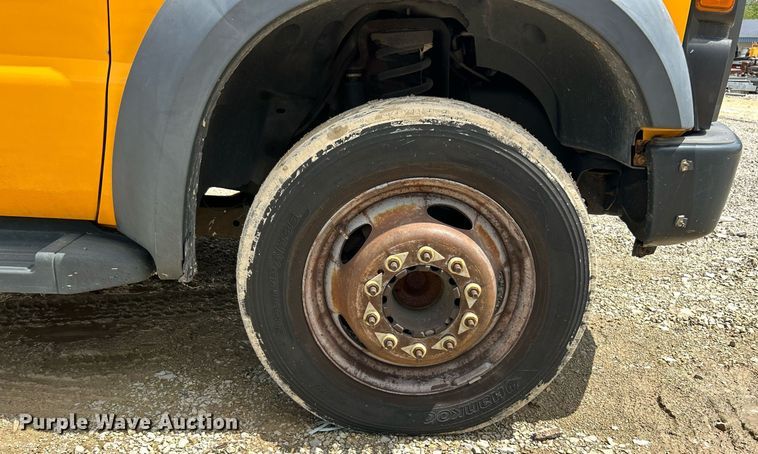 image for item EK8015 2009 Ford F550 Super Duty XL bucket truck