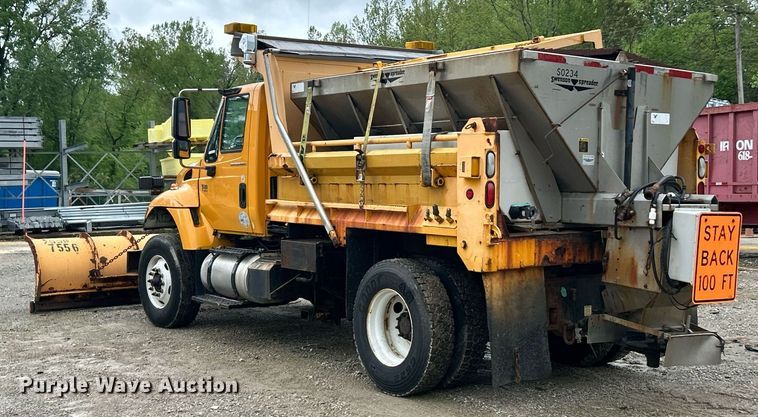 image for item EK8016 2006 International SA525 dump truck