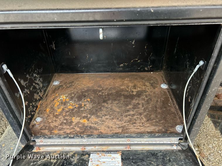 image for item EK8016 2006 International SA525 dump truck