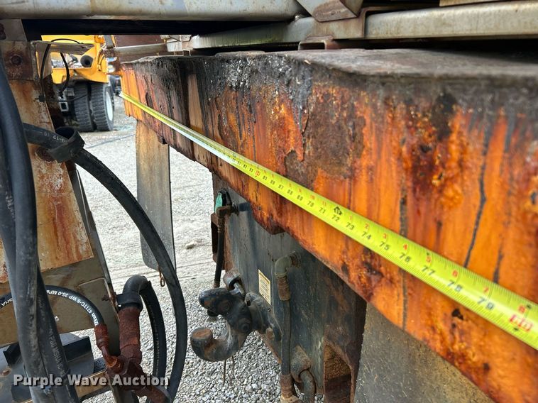 image for item EK8016 2006 International SA525 dump truck