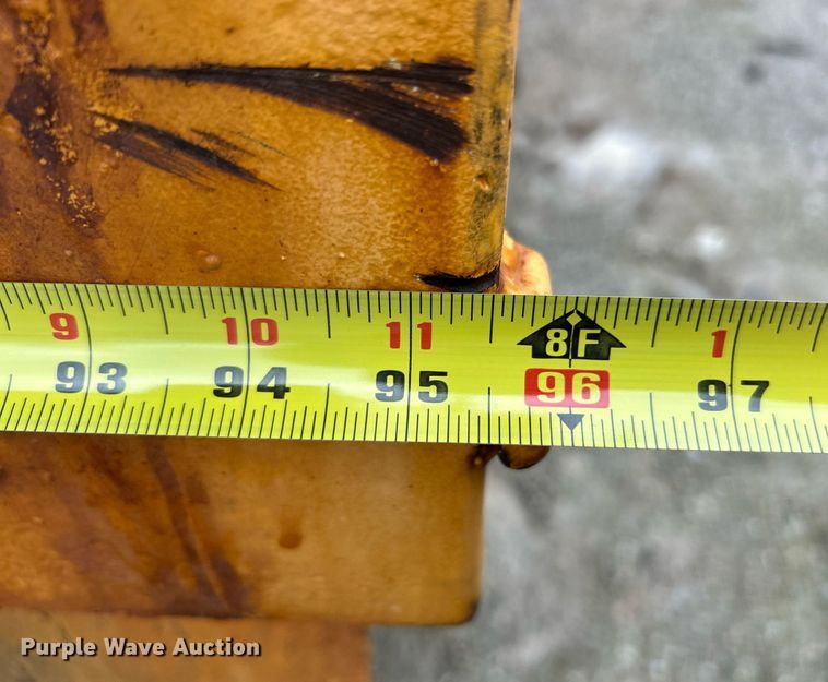 image for item EK8016 2006 International SA525 dump truck