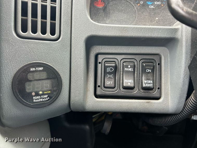 image for item EK8016 2006 International SA525 dump truck