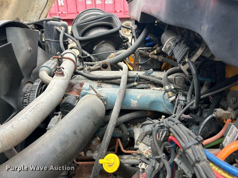 image for item EK8016 2006 International SA525 dump truck