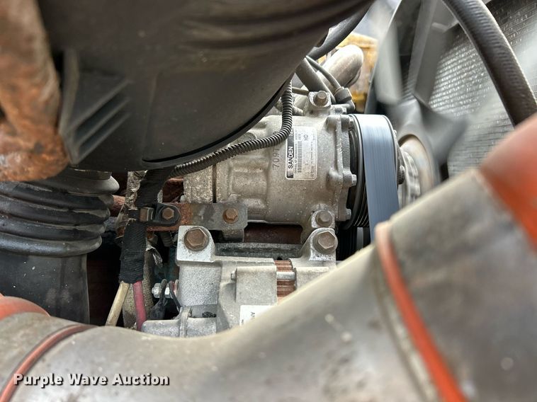 image for item EK8016 2006 International SA525 dump truck