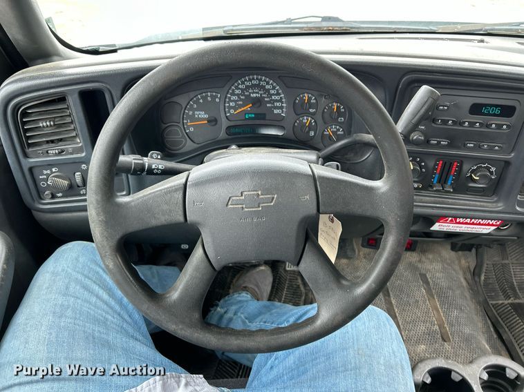 image for item EK8022 2005 Chevrolet Silverado 1500 pickup truck