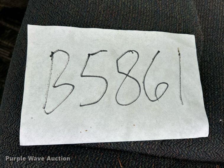 image for item EK8022 2005 Chevrolet Silverado 1500 pickup truck