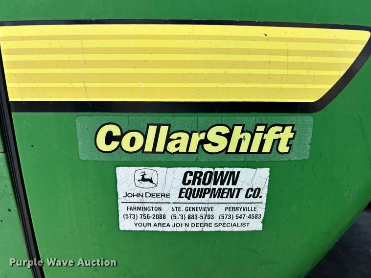 image for item EK8023 2003 John Deere 5220 tractor