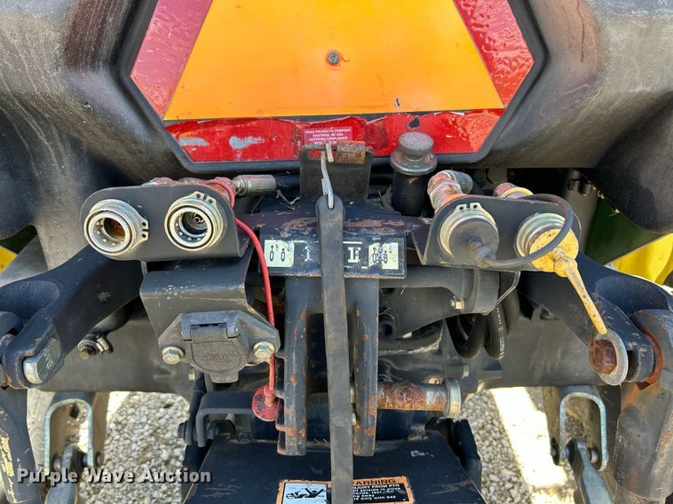 image for item EK8023 2003 John Deere 5220 tractor