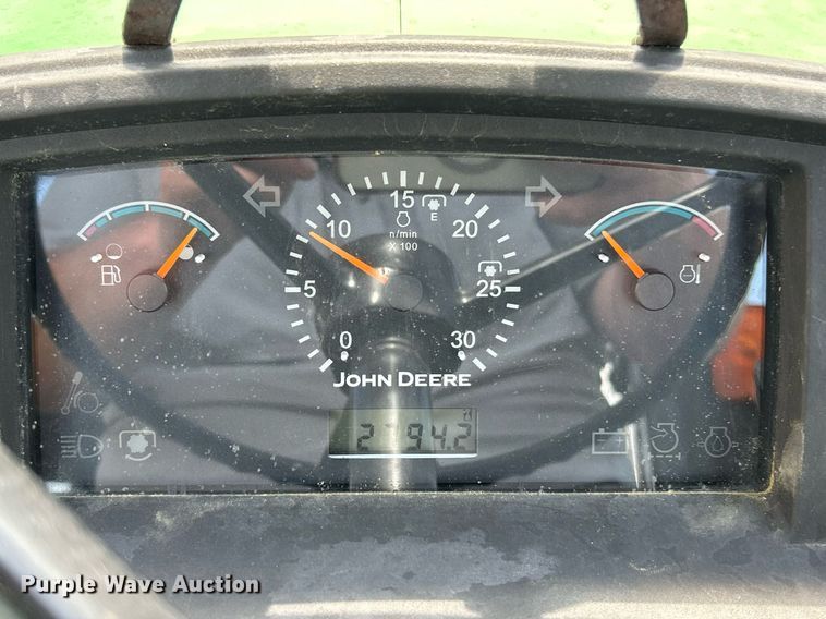 image for item EK8023 2003 John Deere 5220 tractor