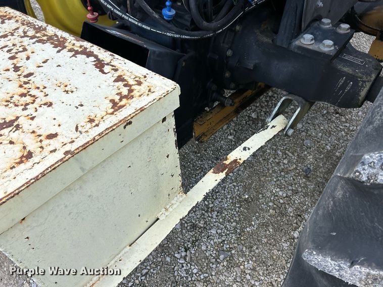 image for item EK8024 2004 John Deere 5420 tractor