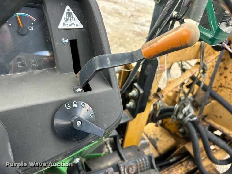 image for item EK8024 2004 John Deere 5420 tractor