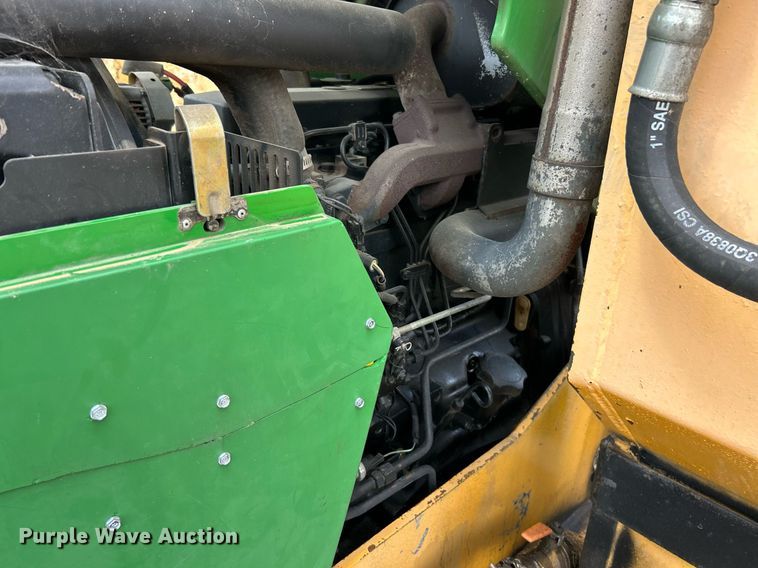 image for item EK8024 2004 John Deere 5420 tractor