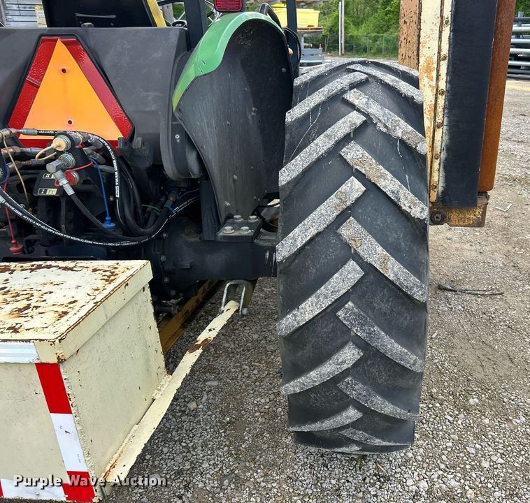 image for item EK8024 2004 John Deere 5420 tractor