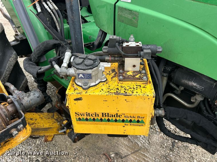 image for item EK8025 2005 John Deere 5325 tractor