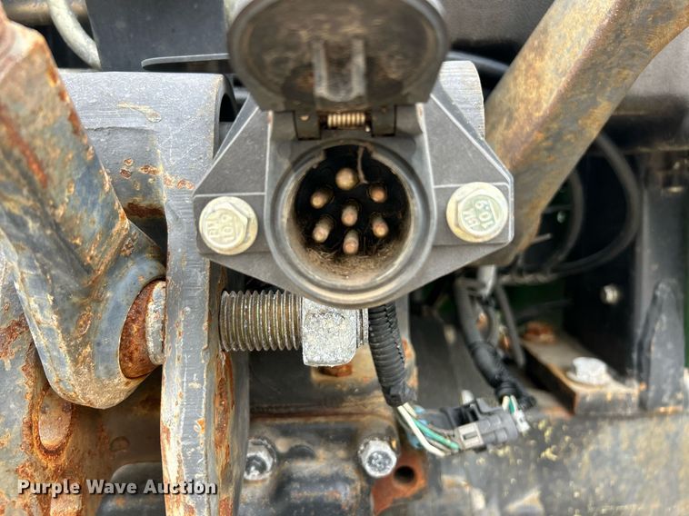 image for item EK8025 2005 John Deere 5325 tractor