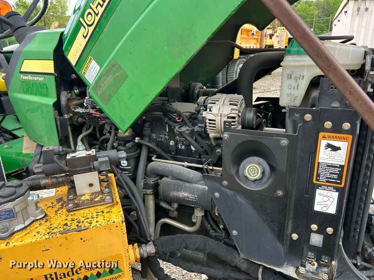 image for item EK8025 2005 John Deere 5325 tractor