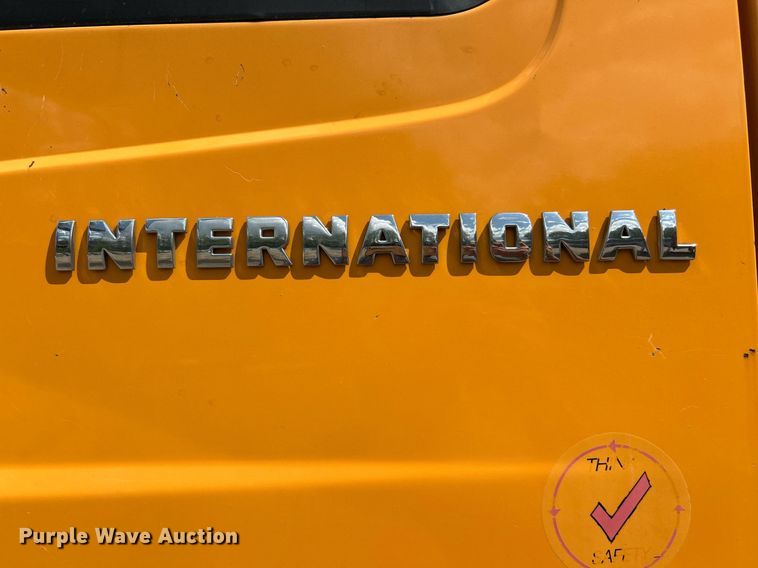 image for item EK8026 2003 International 7400 flatbed truck