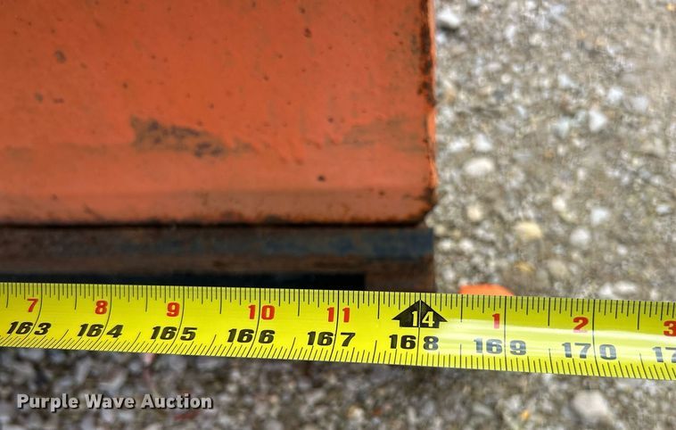 image for item EK8026 2003 International 7400 flatbed truck