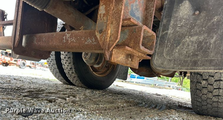 image for item EK8026 2003 International 7400 flatbed truck