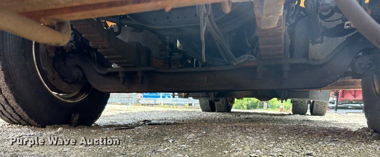 image for item EK8026 2003 International 7400 flatbed truck