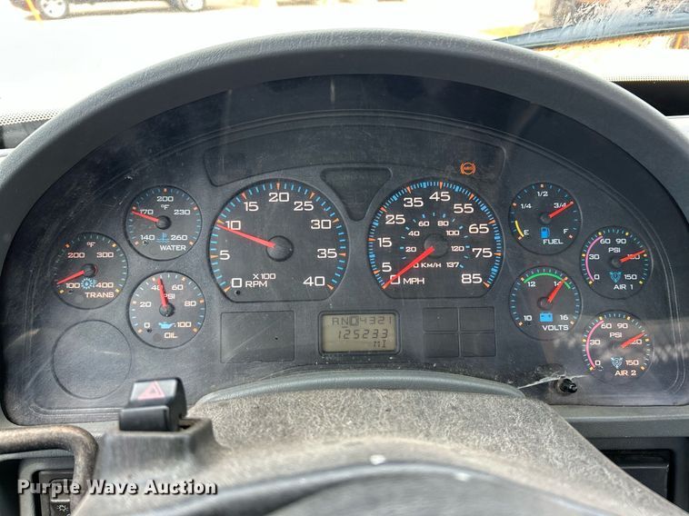 image for item EK8026 2003 International 7400 flatbed truck