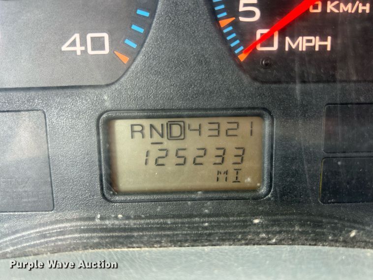 image for item EK8026 2003 International 7400 flatbed truck