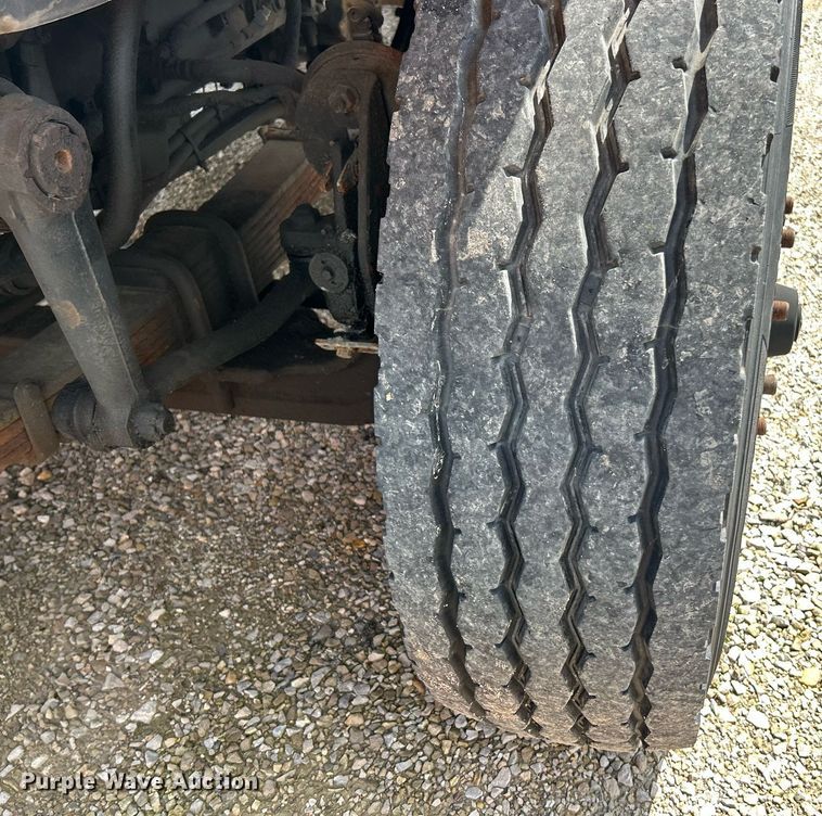 image for item EK8026 2003 International 7400 flatbed truck