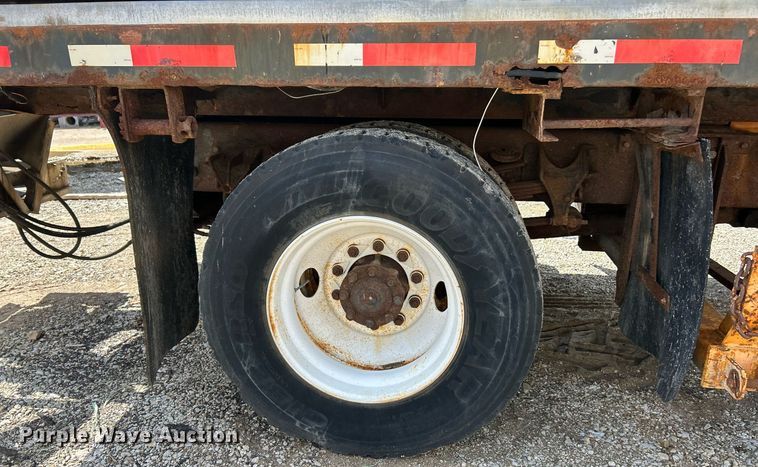 image for item EK8026 2003 International 7400 flatbed truck