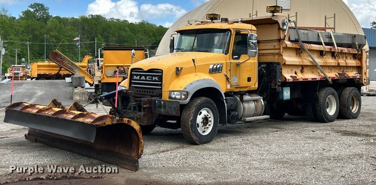 image for item EK8027 2010 Mack Granite dump truck