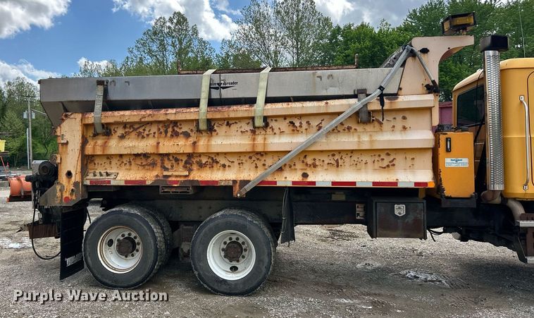 image for item EK8027 2010 Mack Granite dump truck