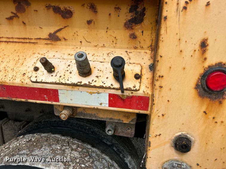 image for item EK8027 2010 Mack Granite dump truck