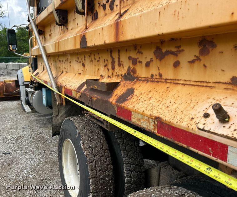 image for item EK8027 2010 Mack Granite dump truck