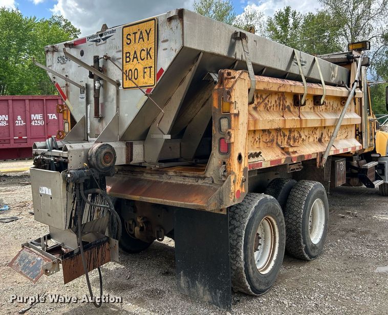 image for item EK8027 2010 Mack Granite dump truck