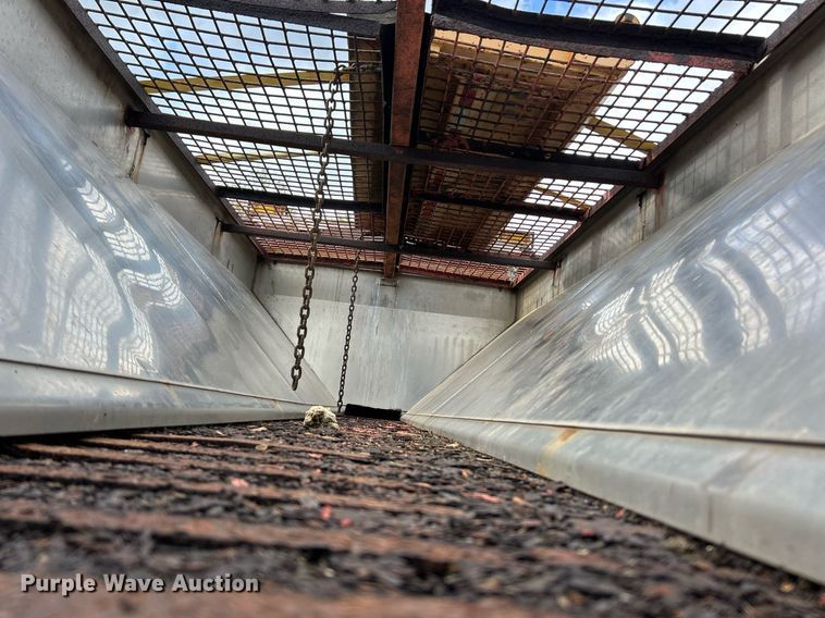 image for item EK8027 2010 Mack Granite dump truck