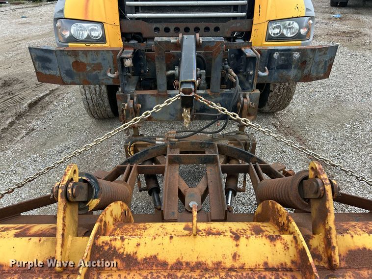 image for item EK8027 2010 Mack Granite dump truck