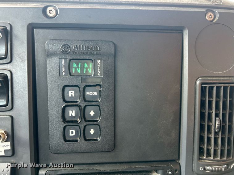 image for item EK8027 2010 Mack Granite dump truck