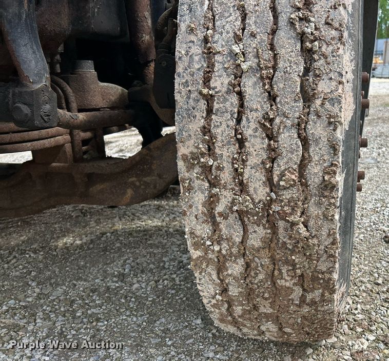 image for item EK8027 2010 Mack Granite dump truck