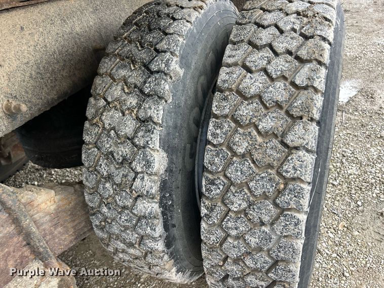 image for item EK8027 2010 Mack Granite dump truck