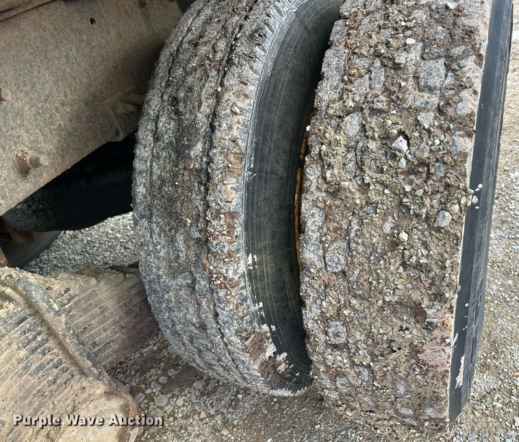 image for item EK8027 2010 Mack Granite dump truck