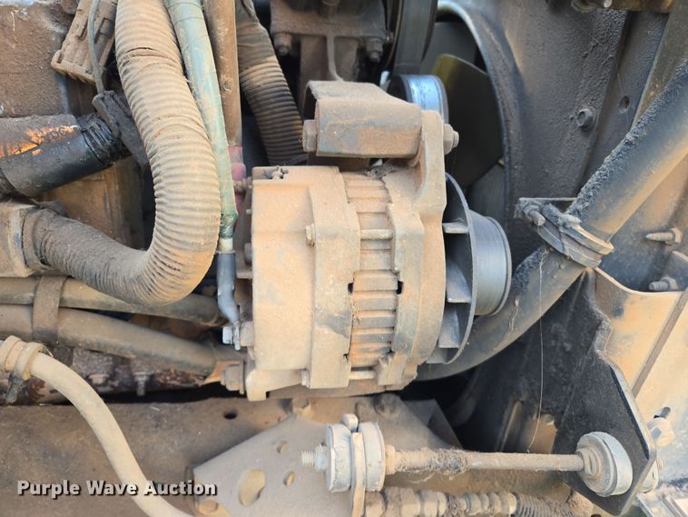 image for item EL1984 2002 International  4700 dump truck