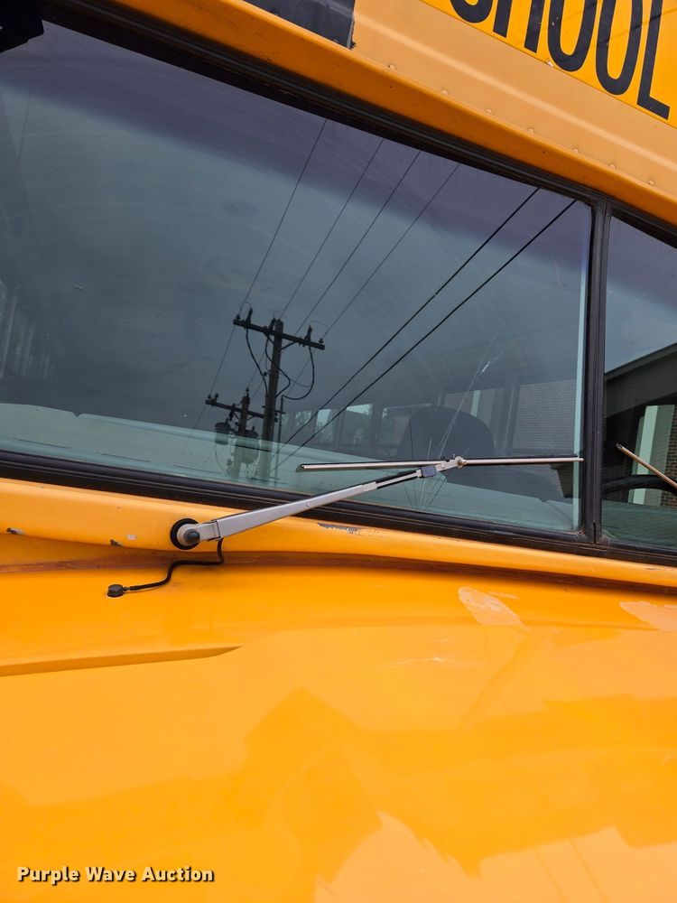 image for item EL2004 2007 Blue Bird school bus