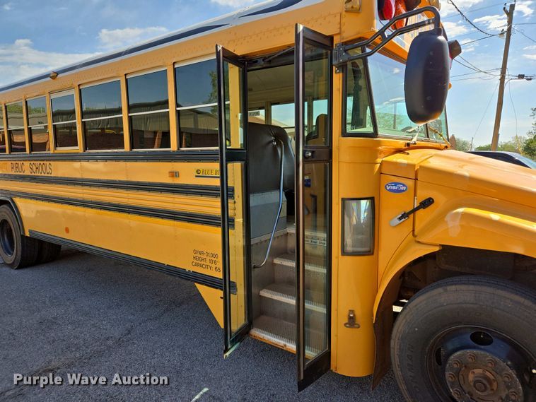 image for item EL2004 2007 Blue Bird school bus