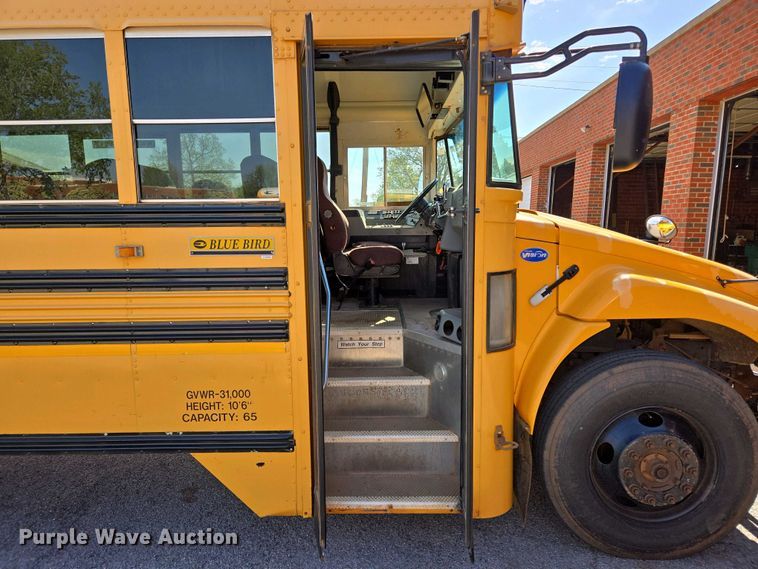 image for item EL2004 2007 Blue Bird school bus
