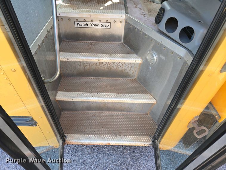 image for item EL2004 2007 Blue Bird school bus