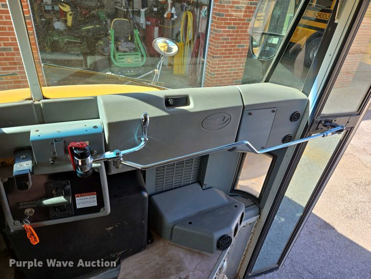 image for item EL2004 2007 Blue Bird school bus