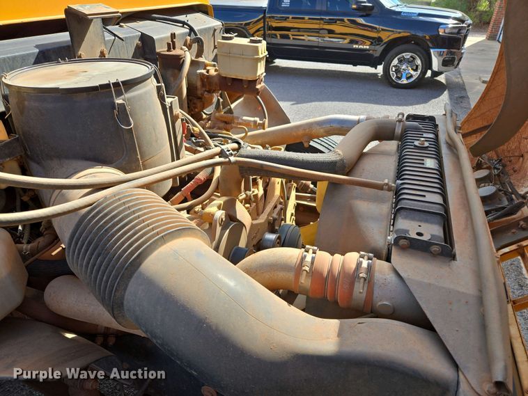 image for item EL2004 2007 Blue Bird school bus