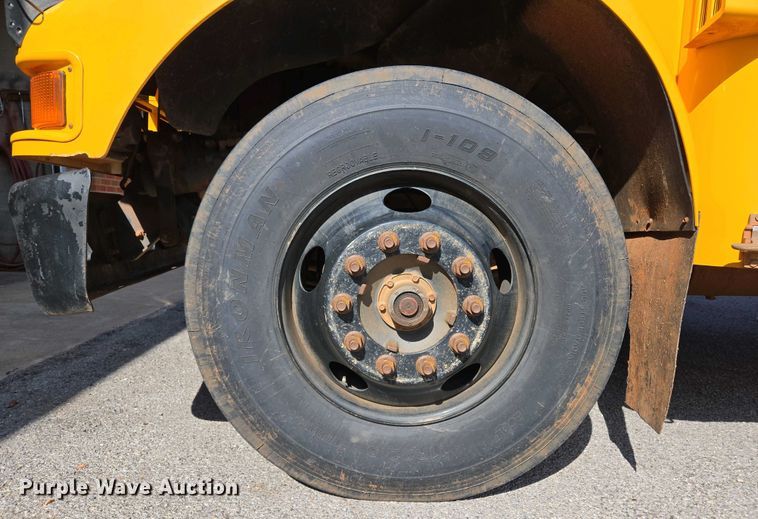 image for item EL2004 2007 Blue Bird school bus